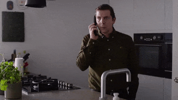 BNNVARA scared bang erik bellen GIF