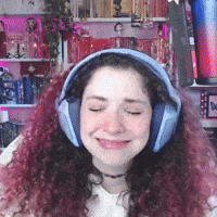 NathyTaLendo streamer livro chorando ler GIF