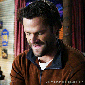 aborddelimpala giphyupload smile jared padalecki walker GIF