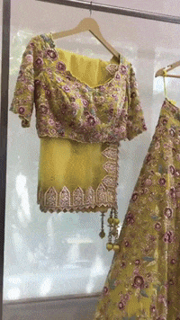Fashion Thumps Up GIF by ArtistryC