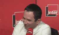 benoit hamon fou rire GIF by franceinfo