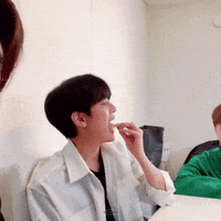 Ikon Chan GIF