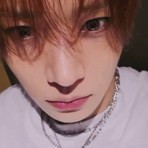 snoovr reaction meme enhypen heeseung GIF