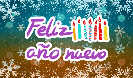 Text gif. Happy letters flash and wiggle on screen along with several candles over a background of snowflakes. Text, in Spanish, reads, Feliz año nuevo."