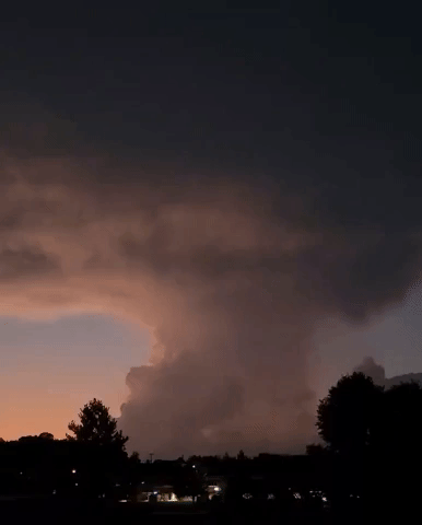 Flashing Storm Cloud Looms Near Louisville
