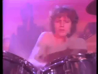 def leppard photograph GIF