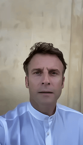 Macron : Piu Piu Piu 