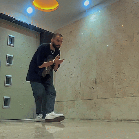 mamadreza_rz camper hand gun mamadreza rz shootinggame GIF