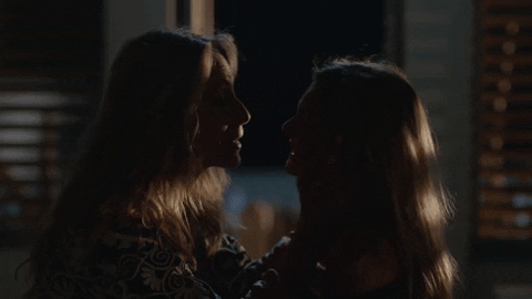 Scared Janet GIF by Un si grand soleil