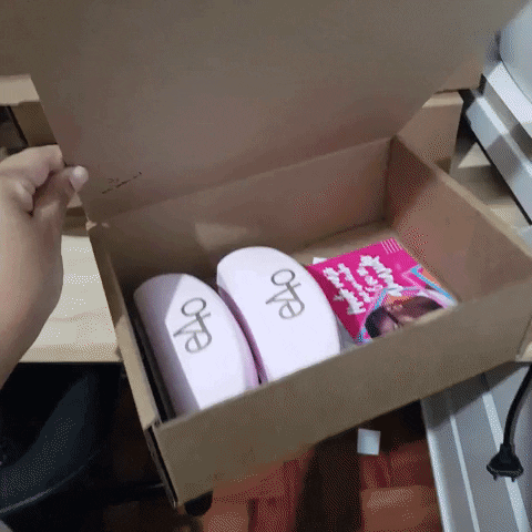 leandrovertzsantos giphyupload glasses oculos recebaemcasa GIF