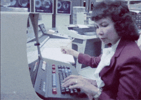 Angelita Castro-Kelly trabalhando em um computador.



inFlux English School: O que significa "it's not rocket science" em inglês?