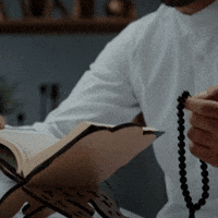 Man Wait GIF by TRT