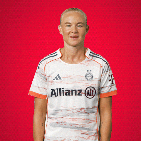 Football Soccer GIF by FC Bayern Women