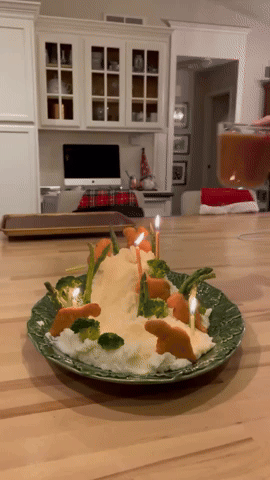 Man Celebrates Birthday With Jurassic Park-Inspired Dinner