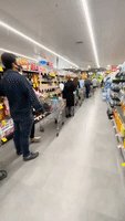 Long Lines in Sydney Supermarket Ahead of Two-Week COVID-19 Lockdown