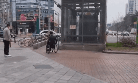 742c348079504f06ae05d27f91f4f518 giphyupload GIF