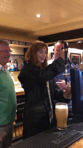 Emily Blunt Learns How to Pour Pint of Guinness