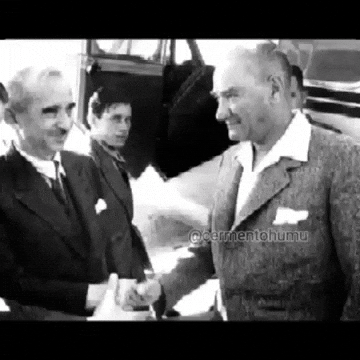 gigaushakbugra giphycreatortest atatürk ismet bu ne GIF