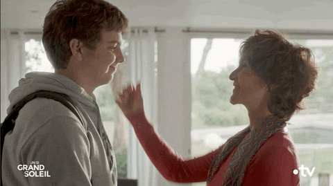 Family Support GIF by Un si grand soleil