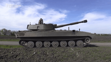 Ukrainians Target Russian Positions in Kharkiv Region With Self-Propelled Howitzer Units
