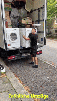 Umzugsunternehmen GIF by Froehliche Umzuege