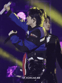 邱鋒澤 GIF