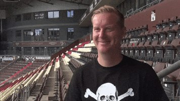 Sankt Pauli Coach GIF by FC St. Pauli