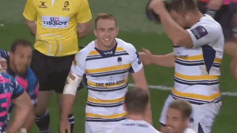 hugs celebrate GIF by Worcester Warriors