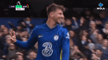 Football Reaction GIF by MolaTV