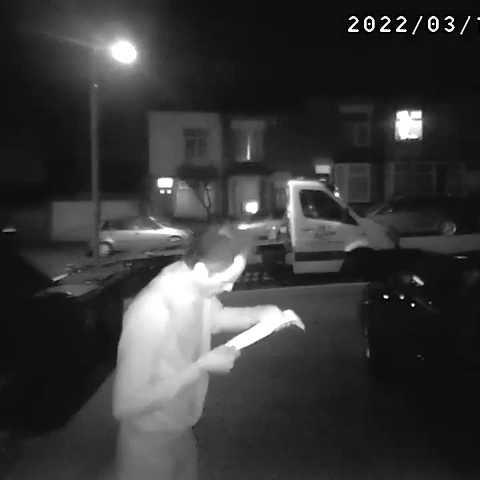 Man Catches Delivery Driver Eating One of His Chip