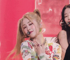 Helmets kpop idol girl group le sserafim GIF