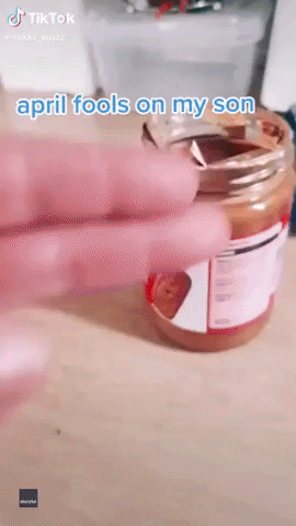 Mother Smears Cookie Butter on Toilet Seat to Prank Son
