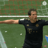 Happy Leon Goretzka GIF by FC Bayern Munich