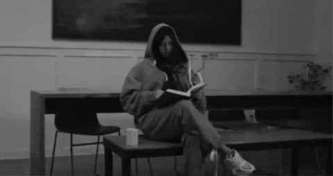 Book Club GIF by Pimmie