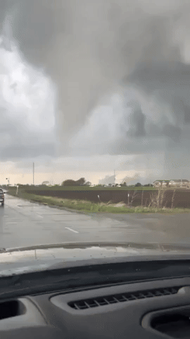 Tornado Touches Down in Northeast Lincoln