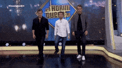 josh brolin walk GIF by El Hormiguero
