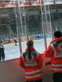 drkravensburg eishockey arena ravensburg drk GIF