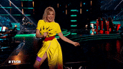 thevoiceofitaly coach the voice buenas noches the voice of italy GIF