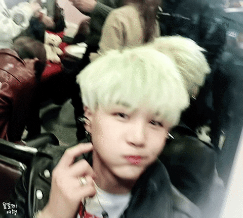 narichan giphyupload suga aeygo GIF