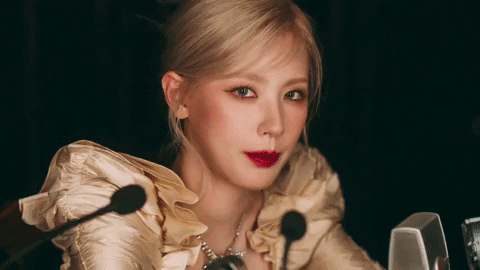 Miyeon GIF by (G)I-DLE