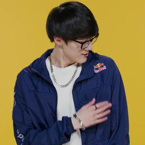 Apex Legends Red Bull Gaming GIF