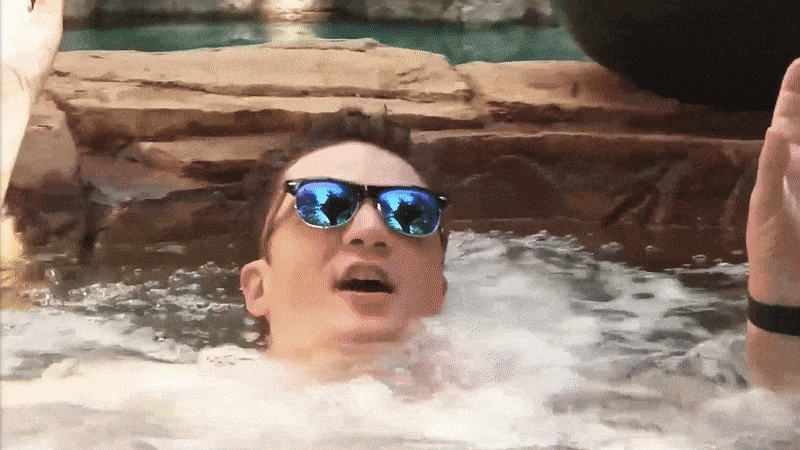 drowning — how to pan gifs