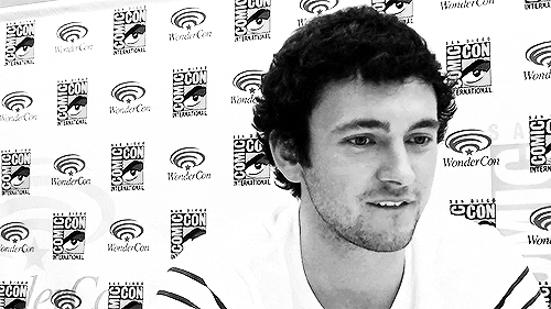 first time shaening with a timeline button