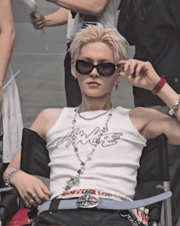 Yoshinori GIF