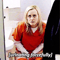 orange is the new black if u dont like piper chapman i am so sorry for ur troubles GIF