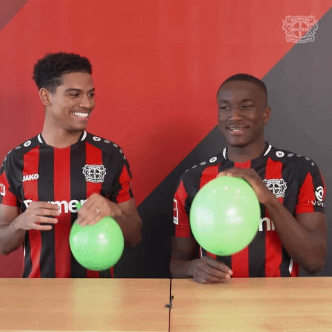Friends Laughing GIF by Bayer 04 Leverkusen