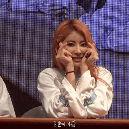 naomison  GIF