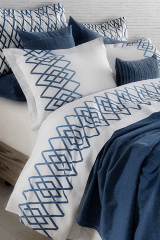 Cama Mesa GIF
