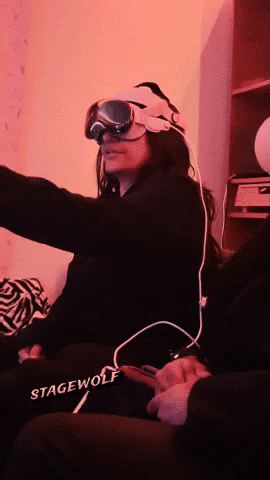 Virtual Reality Vr GIF by STAGEWOLF