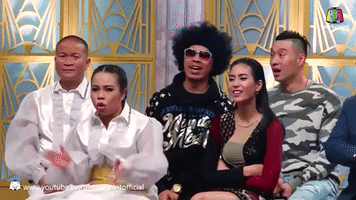 Thailand Ching Roi Ching Wan Wow Wow Wow GIF